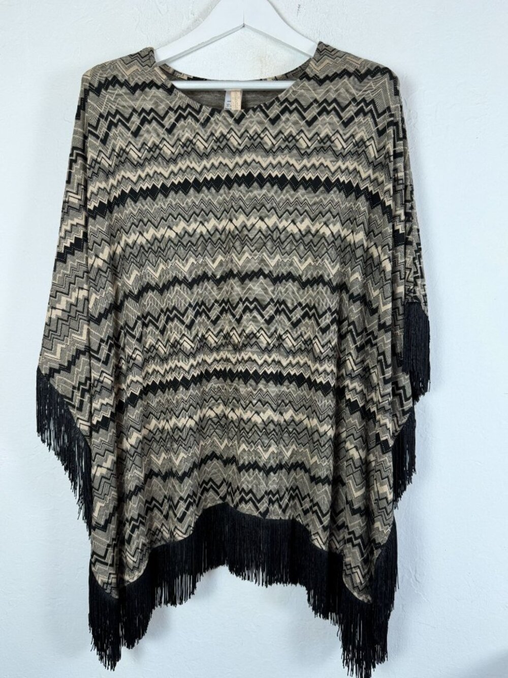The Collection by L Space Chevron Fringe Poncho Top Black Tan M/L Stretch NWT